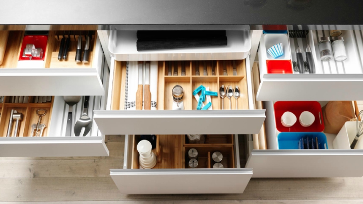 organizing-kitchen-cabinets