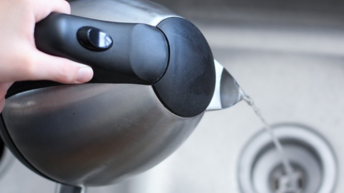Remove the odor of pipes