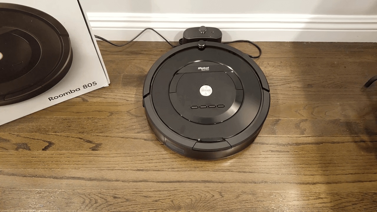 Best Vacuum Cleaner: iRobot Roomba 805 Review