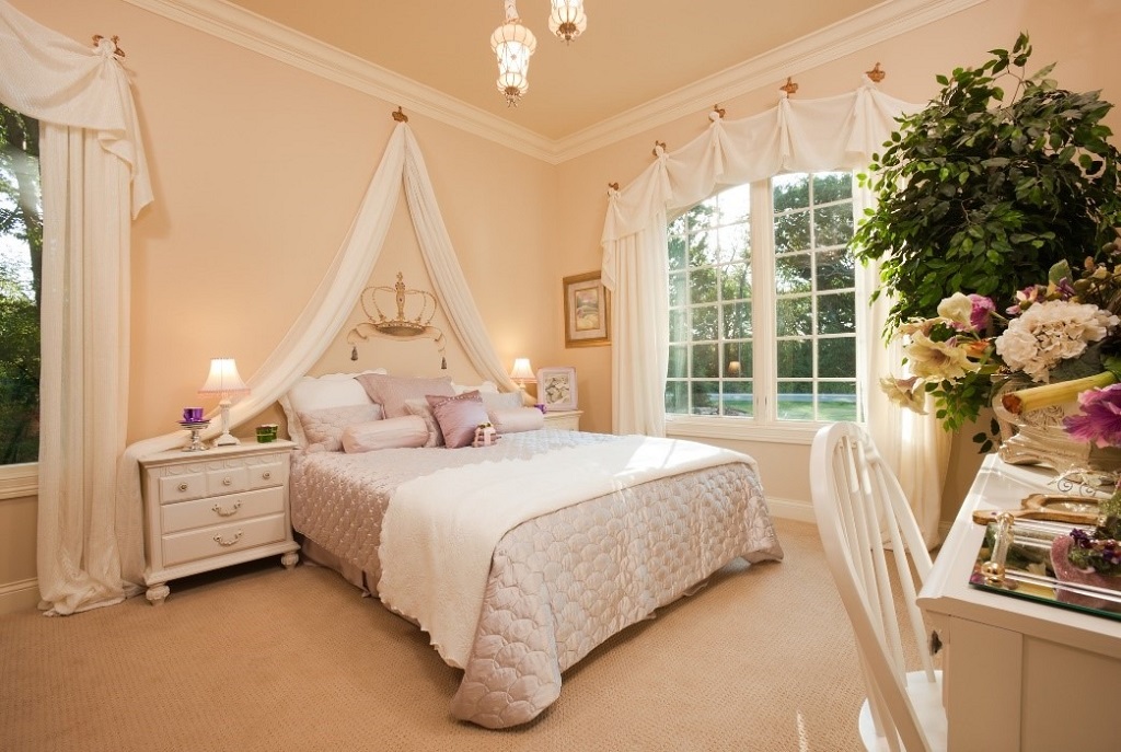 Stylish king bedroom set on clearance with dresser and nightstands